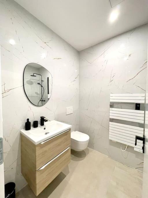 Appartement Moderne + Parking A 50M De La Mer 拉西约塔 外观 照片